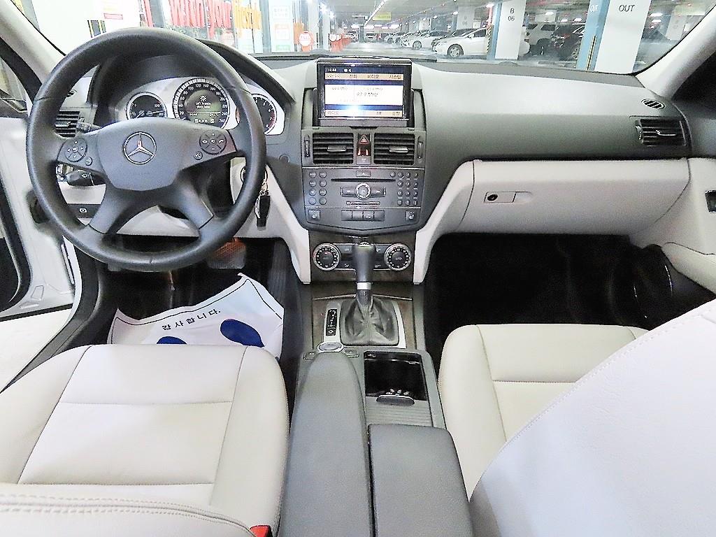 Mercedes Benz C Class - Vista 10