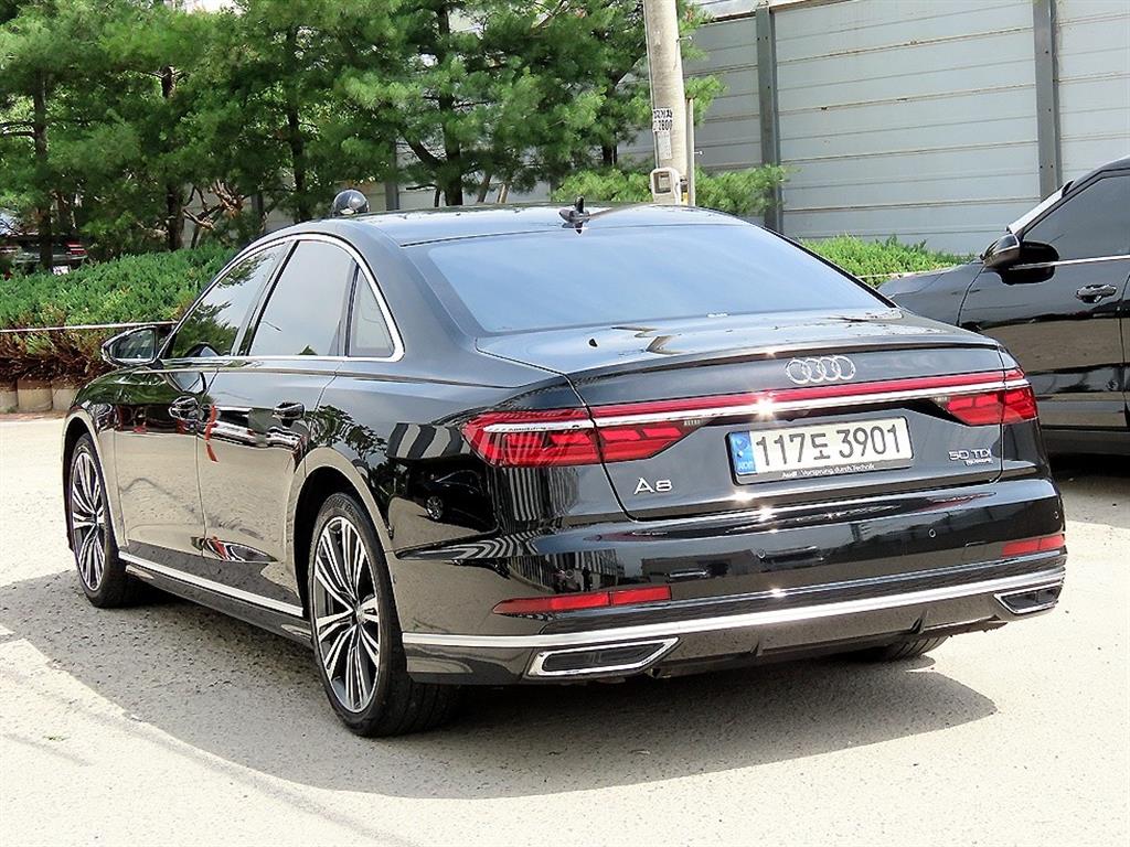 Audi A8 - Vista 3