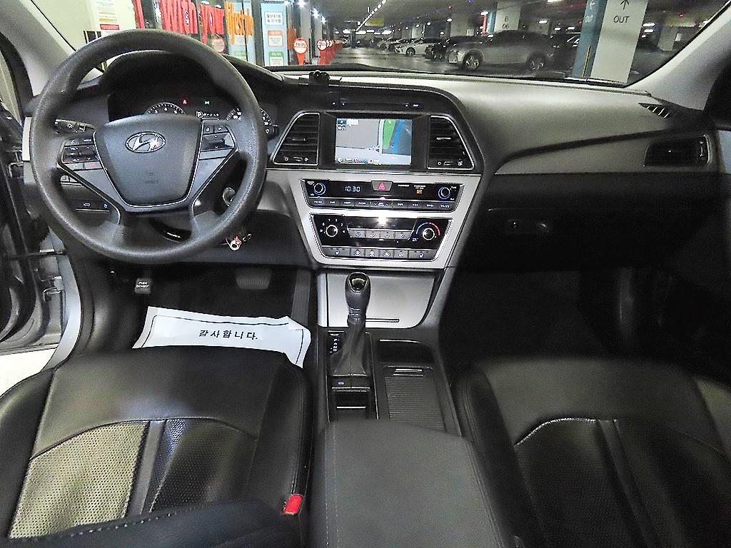 HYUNDAI Sonata - Vista 10
