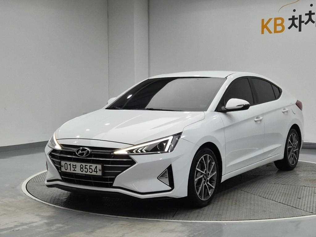 HYUNDAI Avante 2020 Blanco - Importación desde Corea - HF Imports Iquique - Foto 1