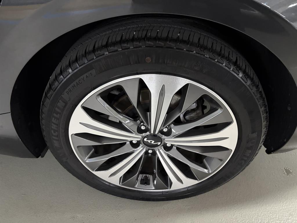 KIA K8 - Vista 7