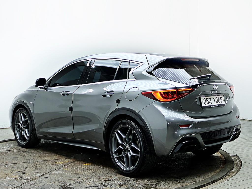 Infiniti Q - Vista 7