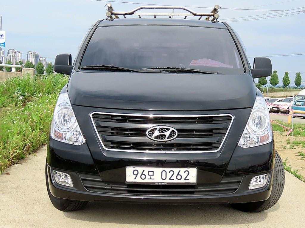 HYUNDAI Starex 2018 Negro - Importación desde Corea - HF Imports Iquique - Foto 1