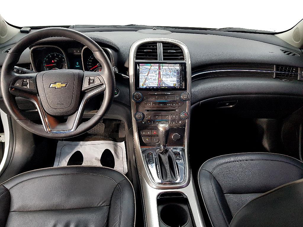 Chevrolet Malibu - Vista 5