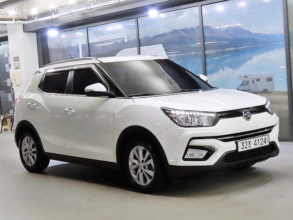 Ssangyong Tivoli 2019 Blanco - Importación desde Corea - HF Imports Iquique - Foto 1