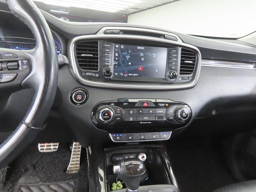 KIA Sorento - Vista 10