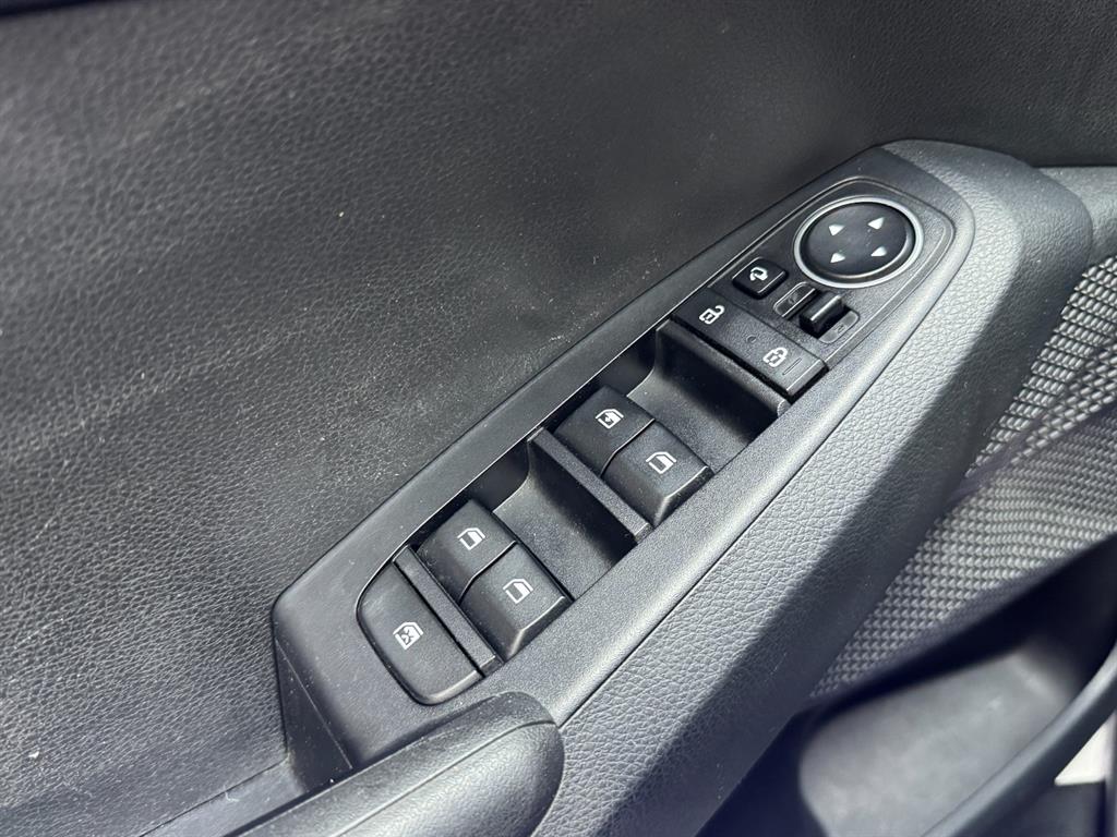 KIA Seltos - Vista 10