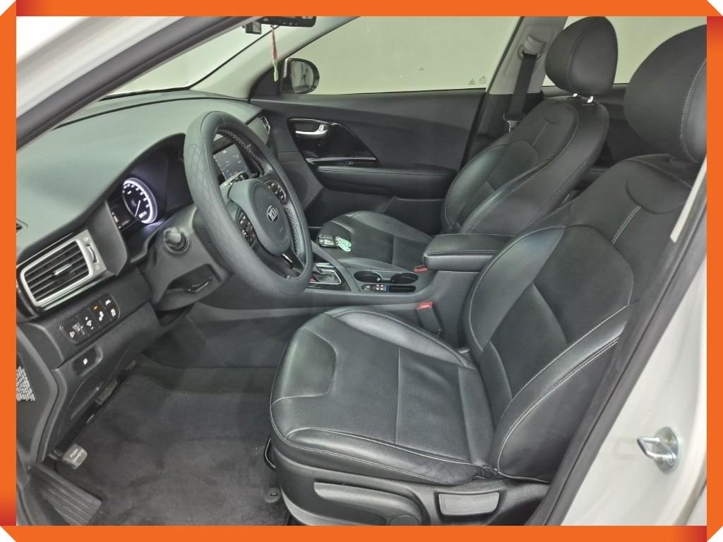 KIA Niro - Vista 9