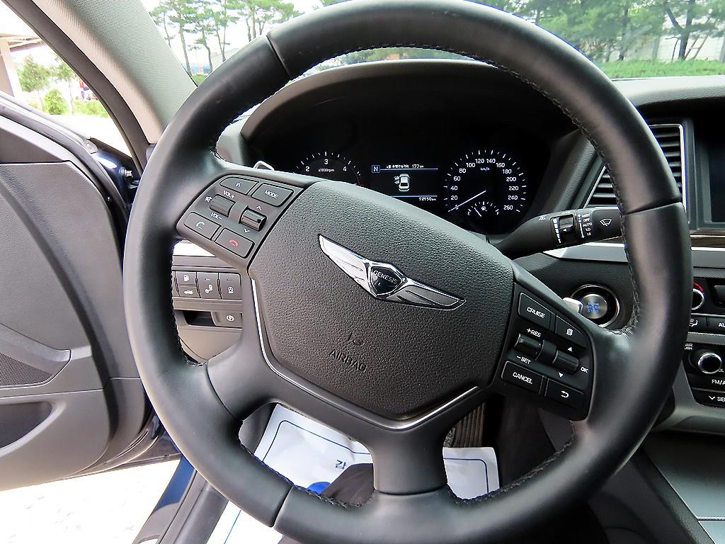 Genesis G80 - Vista 8
