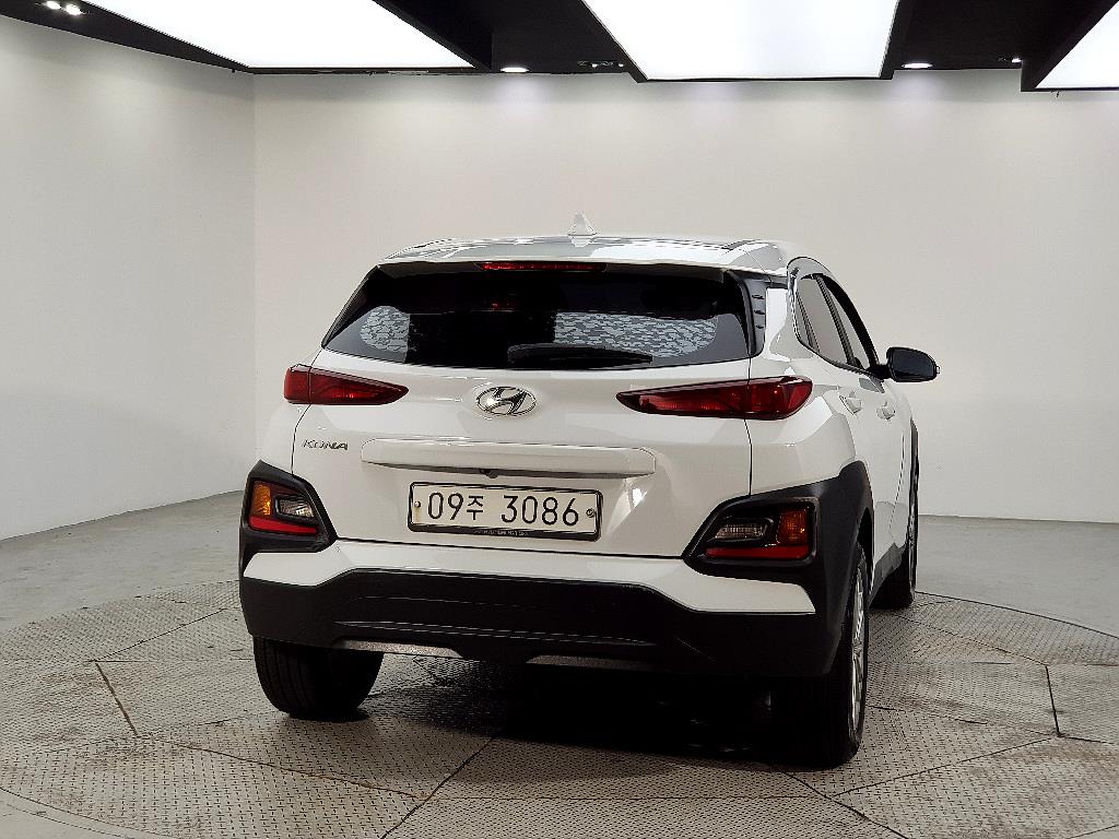 HYUNDAI Kona - Vista 3