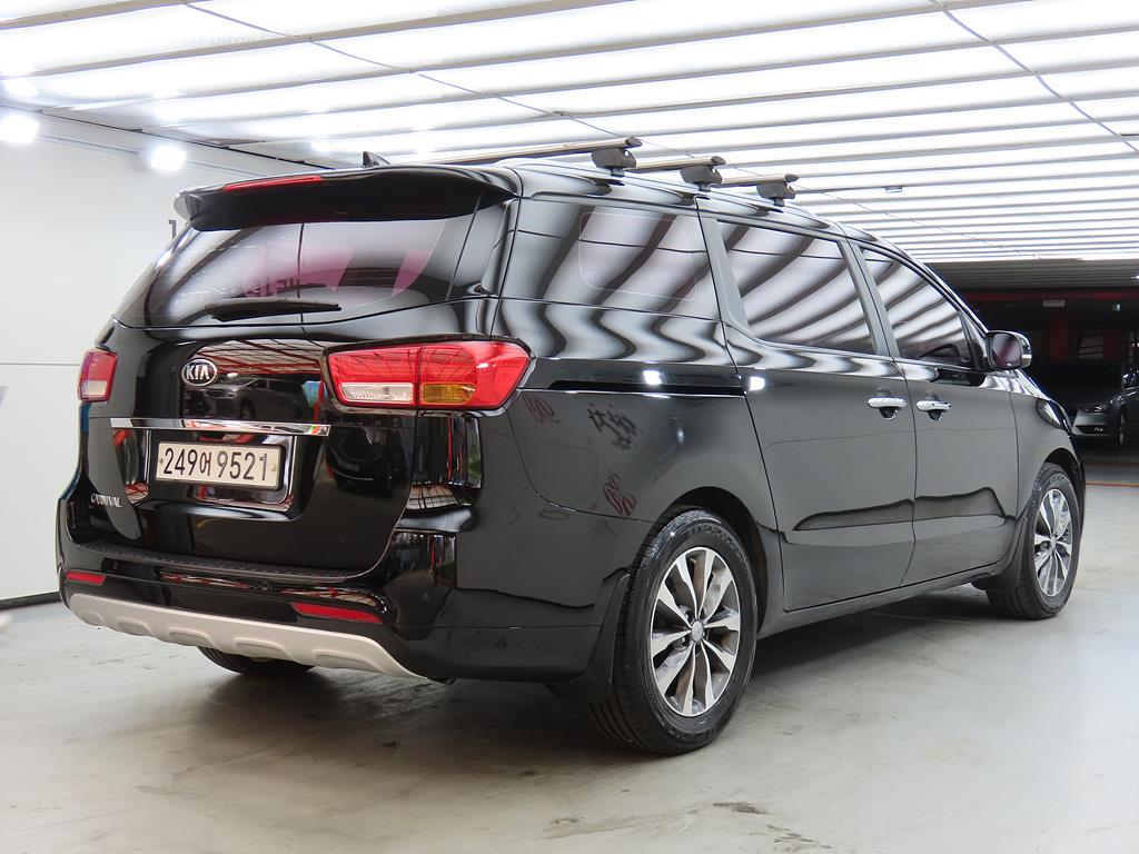 KIA Carnival - Vista 4