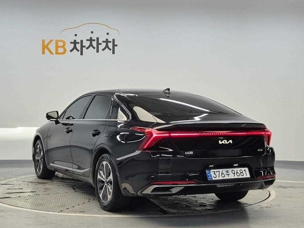 KIA K8 - Vista 2