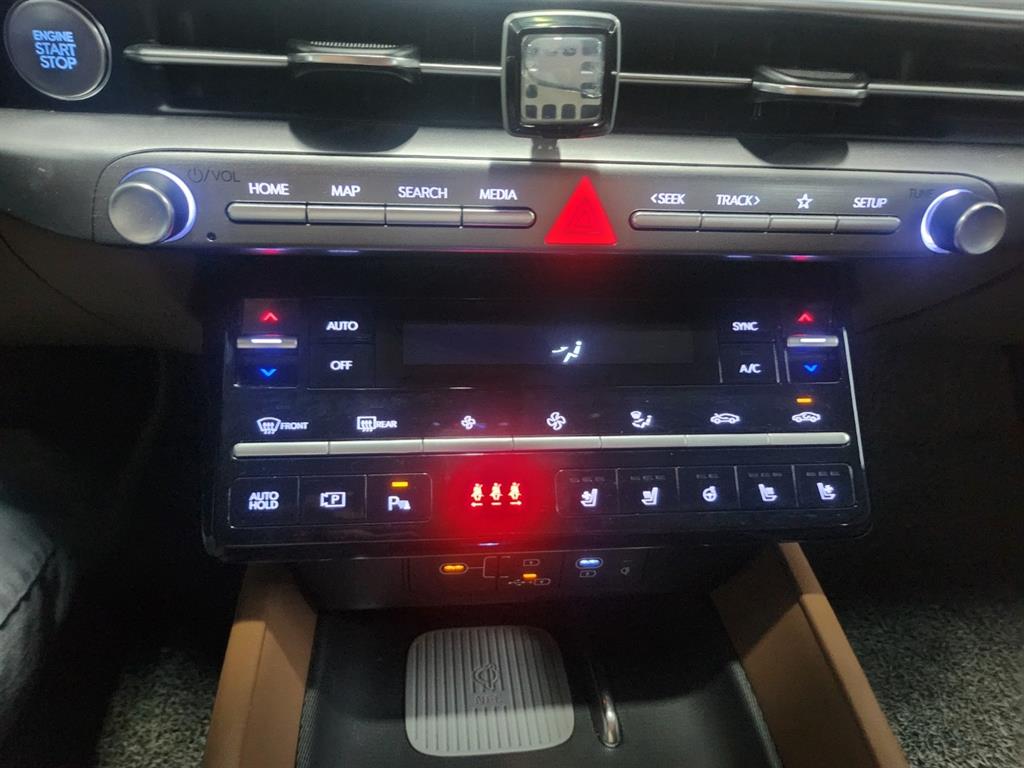 HYUNDAI Grandeur - Vista 12