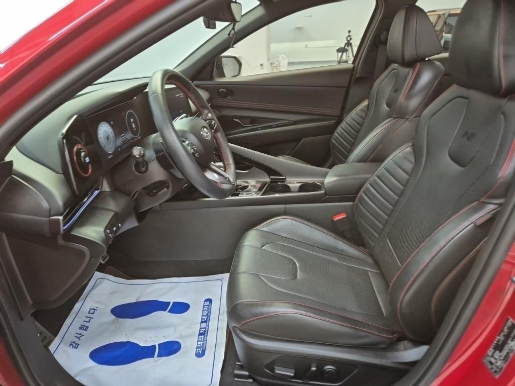 HYUNDAI Avante - Vista 11