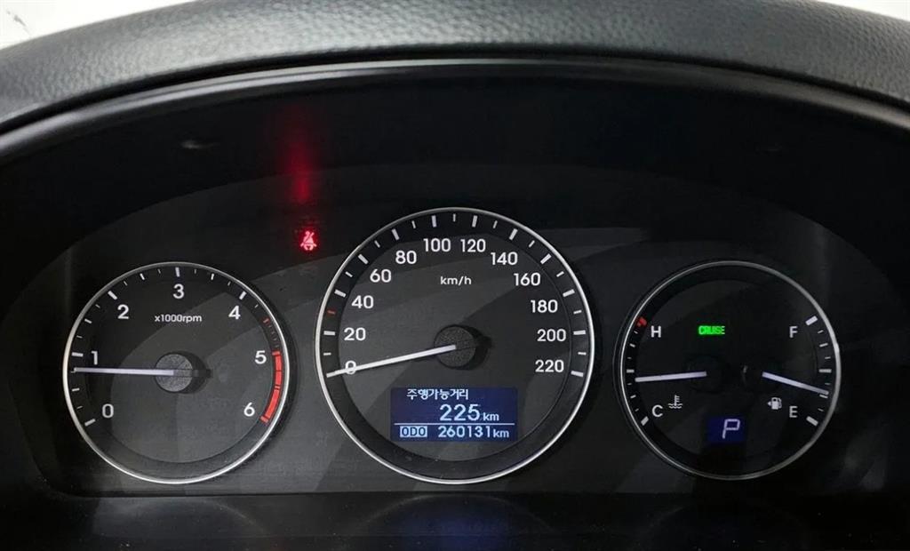 HYUNDAI Starex - Vista 8