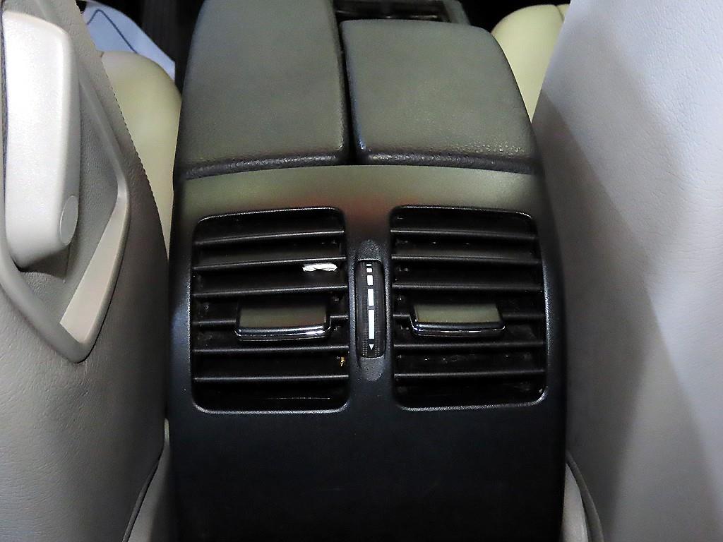 Mercedes Benz C Class 2009 Plateado - Importación desde Corea - HF Imports Iquique - Foto 13