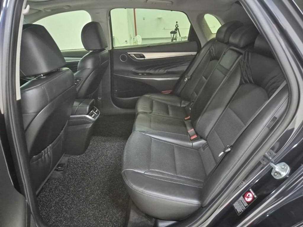 HYUNDAI Grandeur - Vista 12