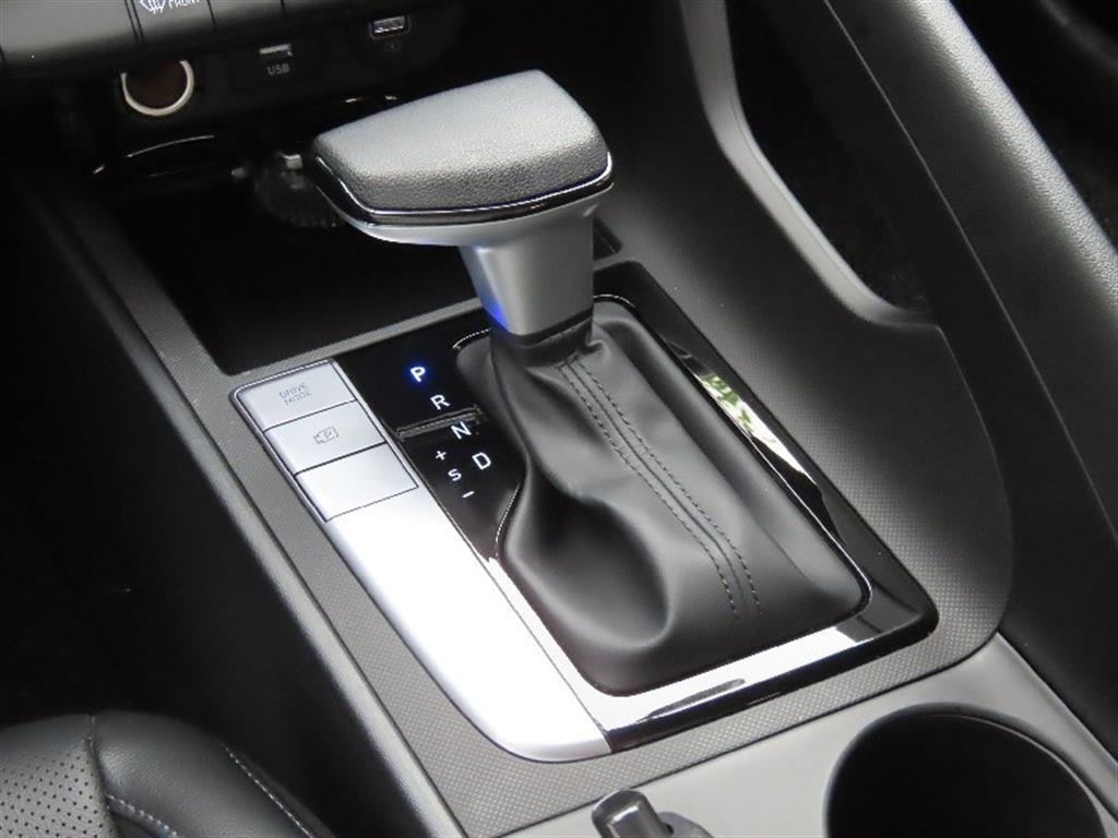 HYUNDAI Avante - Vista 11