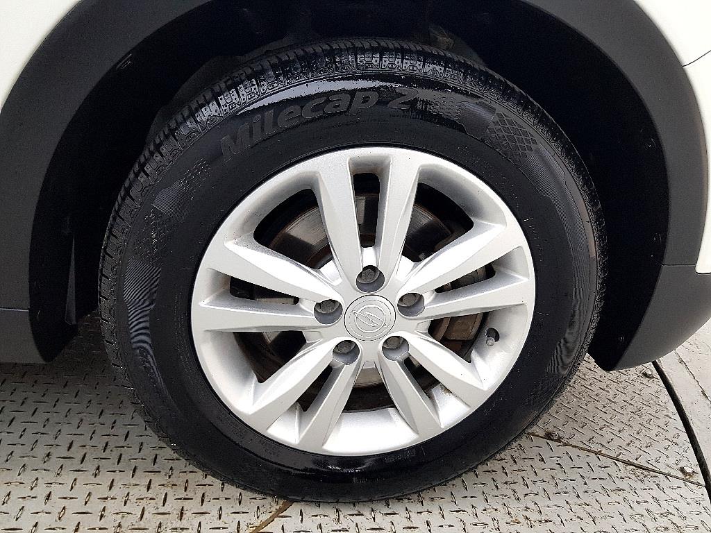 Ssangyong Tivoli 2016 Blanco - Importación desde Corea - HF Imports Iquique - Foto 20