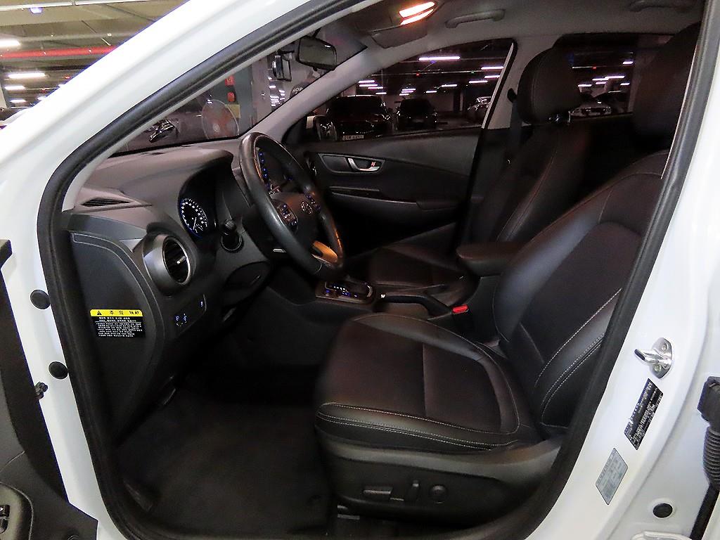 HYUNDAI Kona - Vista 6