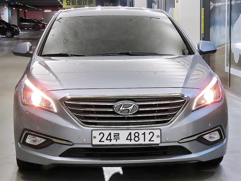 HYUNDAI Sonata - Vista 2