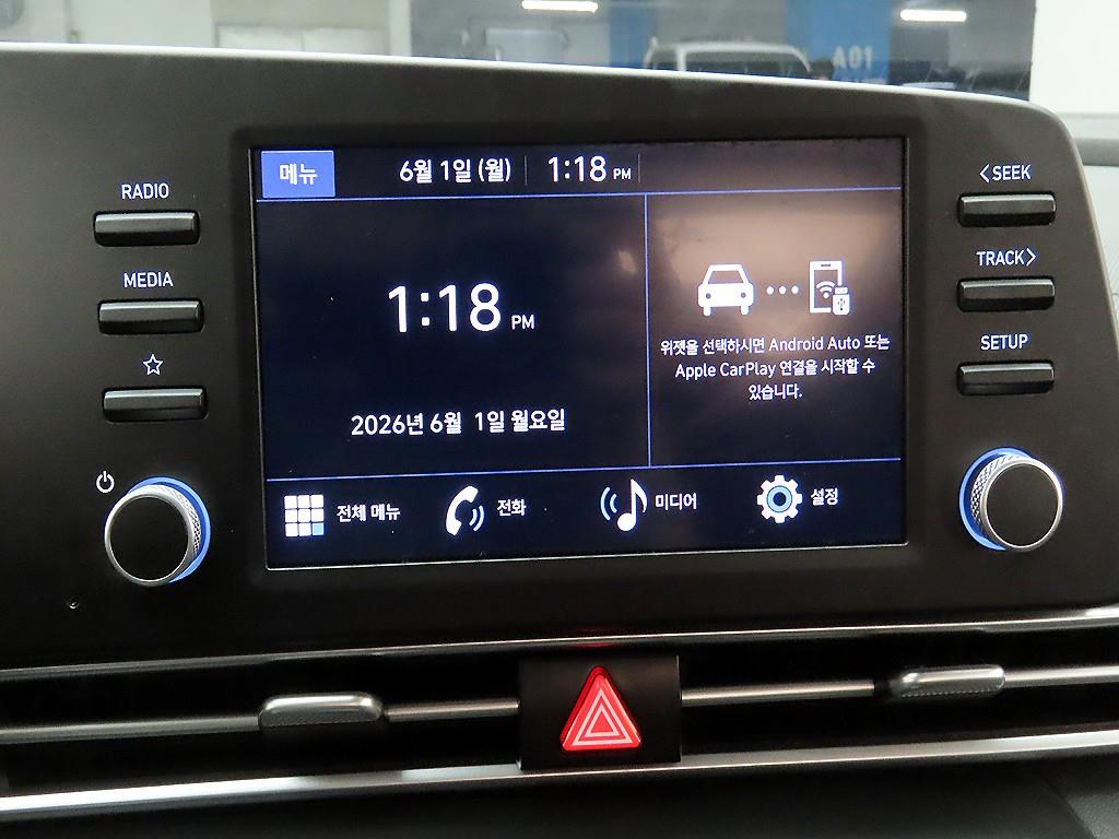 HYUNDAI Avante - Vista 9