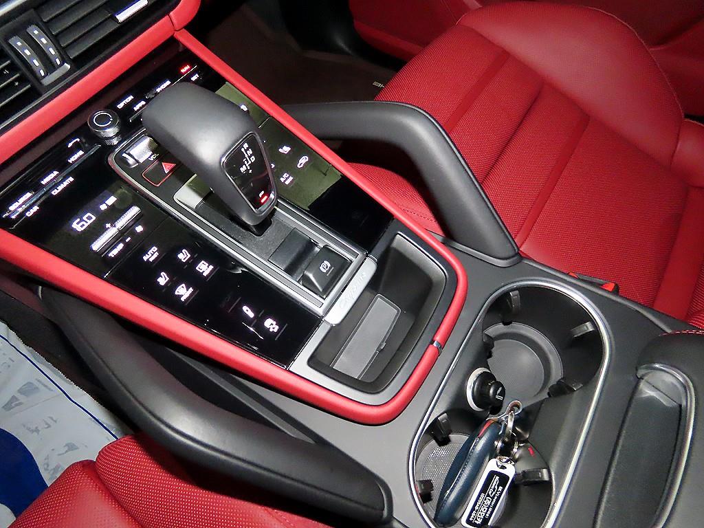 Porsche Cayenne - Vista 12