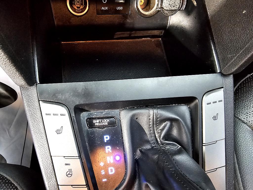 HYUNDAI Avante - Vista 12