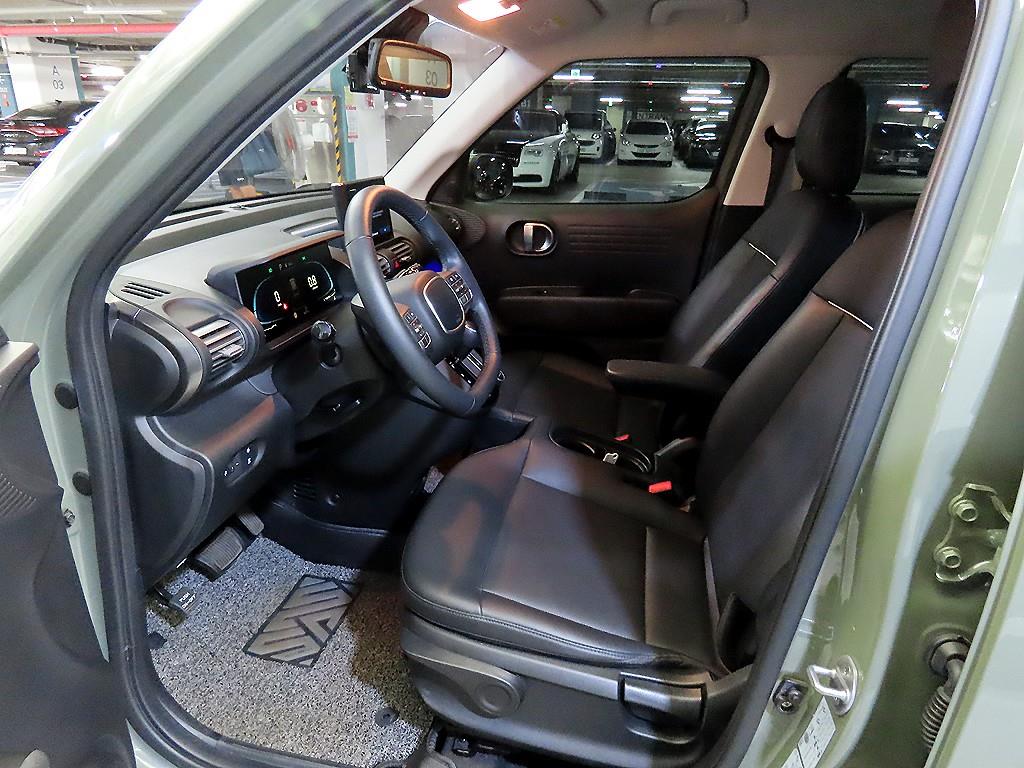 HYUNDAI Casper - Vista 6