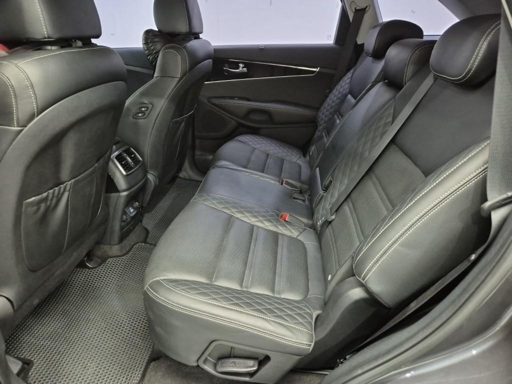 KIA Sorento - Vista 12