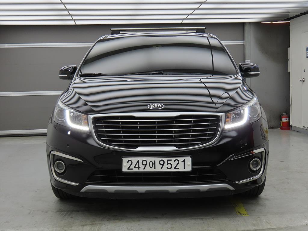 KIA Carnival - Vista 2