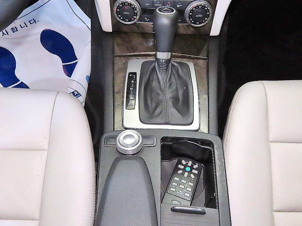 Mercedes Benz C Class - Vista 12