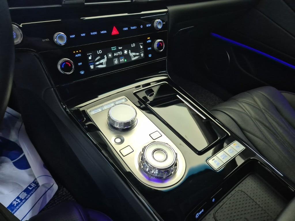 Genesis G80 - Vista 8