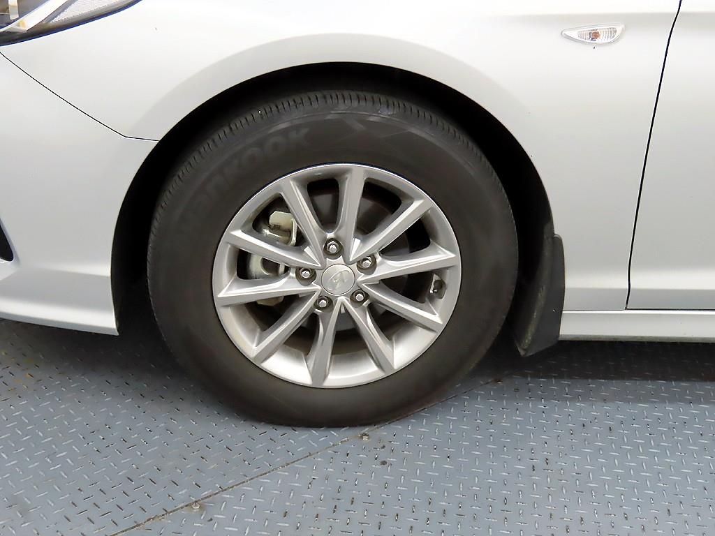 HYUNDAI Sonata 2018 Plateado - Importación desde Corea - HF Imports Iquique - Foto 19