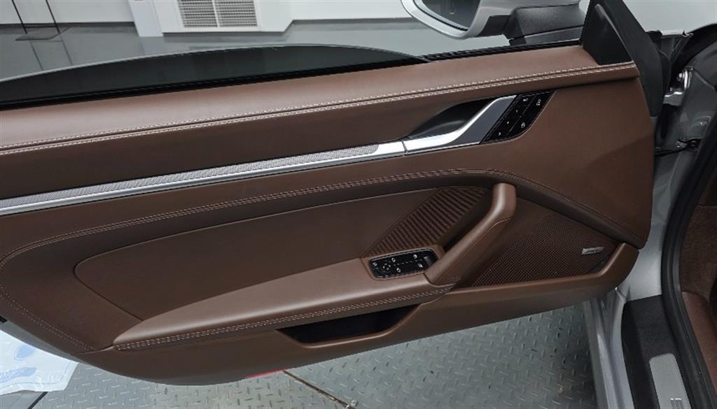 Porsche 911 - Vista 12