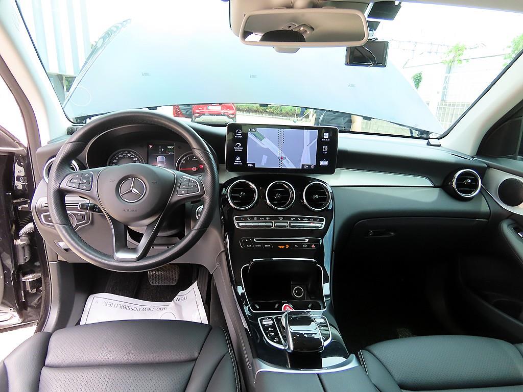Mercedes Benz GLC Class - Vista 7