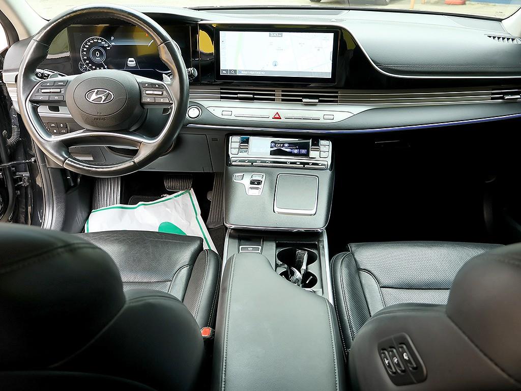 HYUNDAI Grandeur - Vista 9