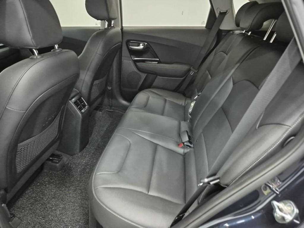 KIA Niro - Vista 12