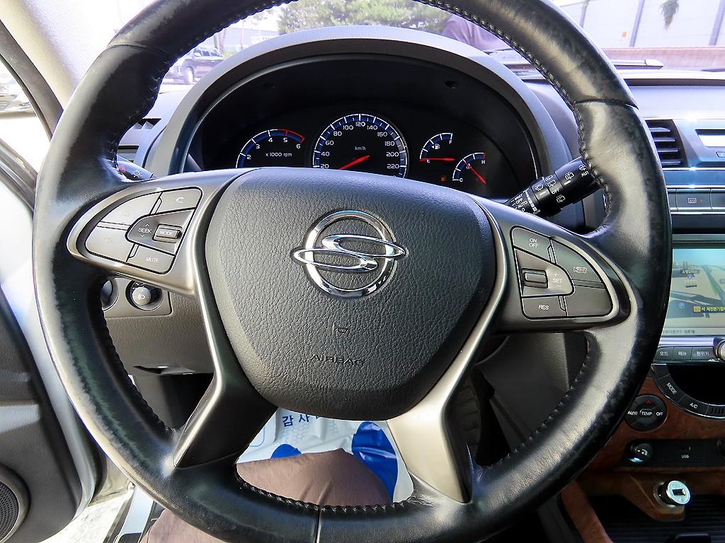 Ssangyong Rexton - Vista 8