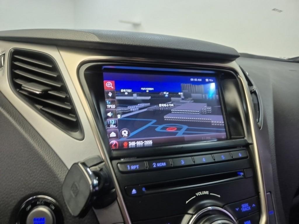 HYUNDAI Grandeur 2011 Negro - Importación desde Corea - HF Imports Iquique - Foto 13