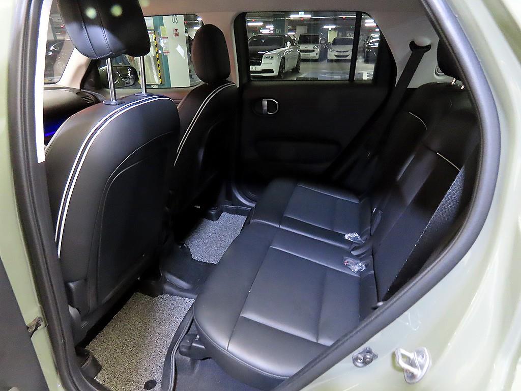 HYUNDAI Casper - Vista 7