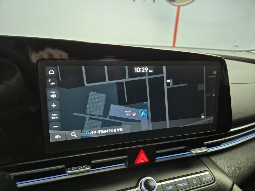 HYUNDAI Avante - Vista 8