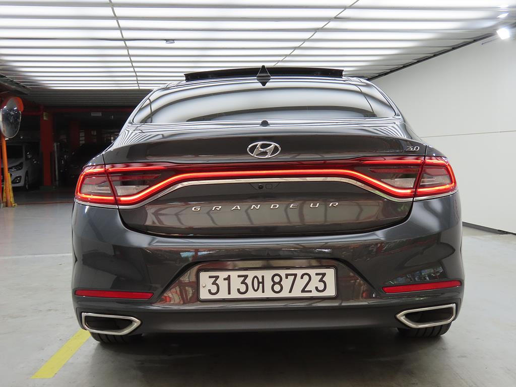HYUNDAI Grandeur - Vista 4