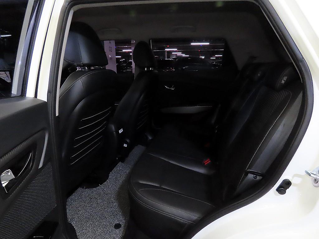 Ssangyong Tivoli - Vista 7