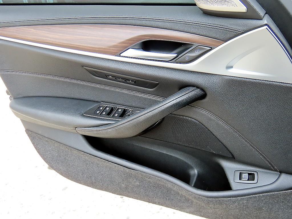 BMW 5 Series - Vista 10