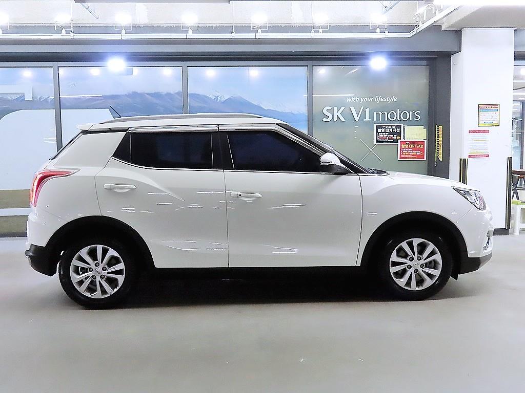 Ssangyong Tivoli - Vista 3