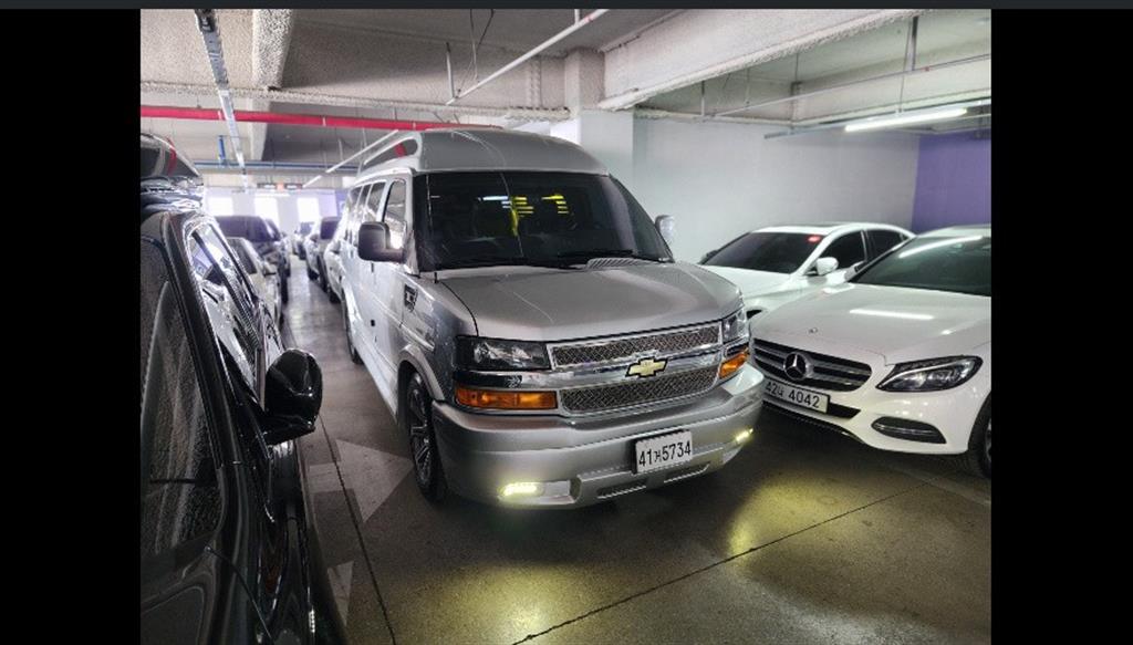 Chevrolet Express van - Vista 9