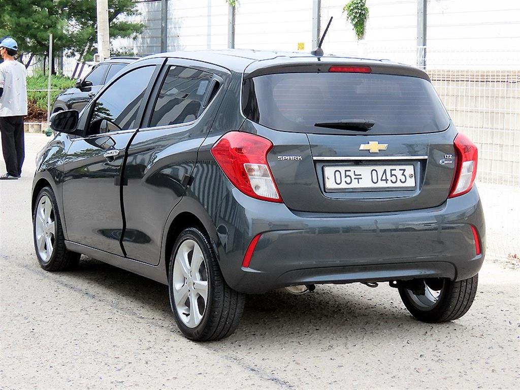 Chevrolet Spark - Vista 3