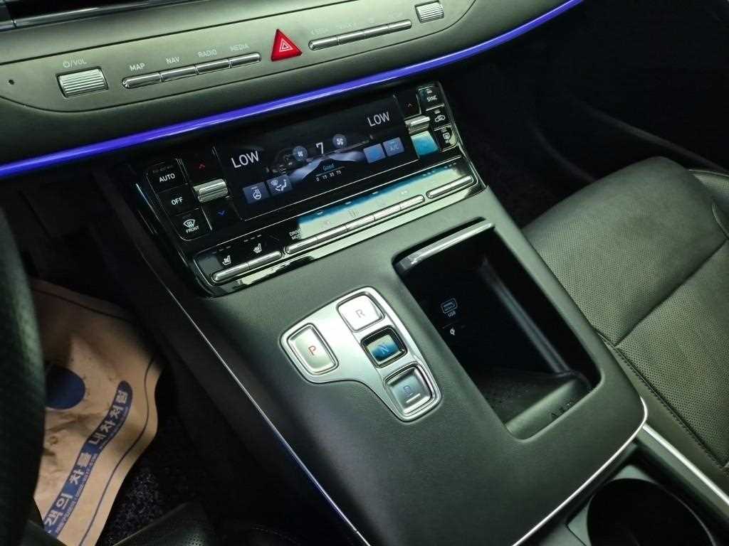 HYUNDAI Grandeur - Vista 8