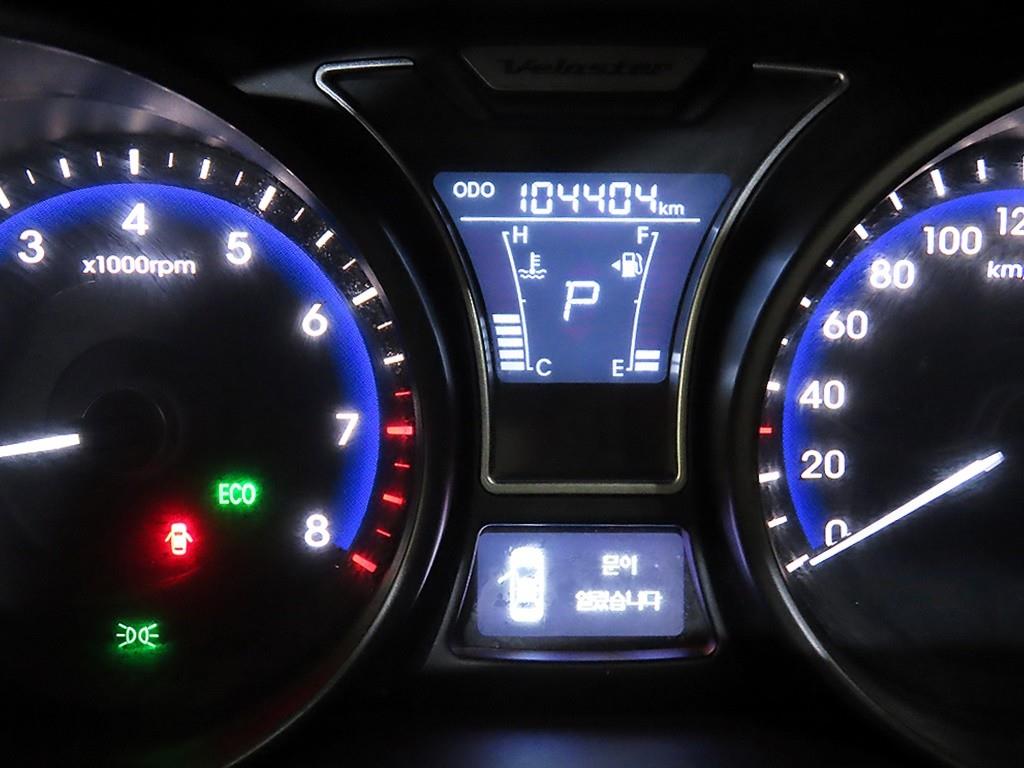 HYUNDAI Veloster - Vista 9